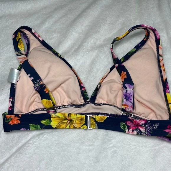 4/$10 Kona Sol blue floral bikini top - Picture 3 of 5